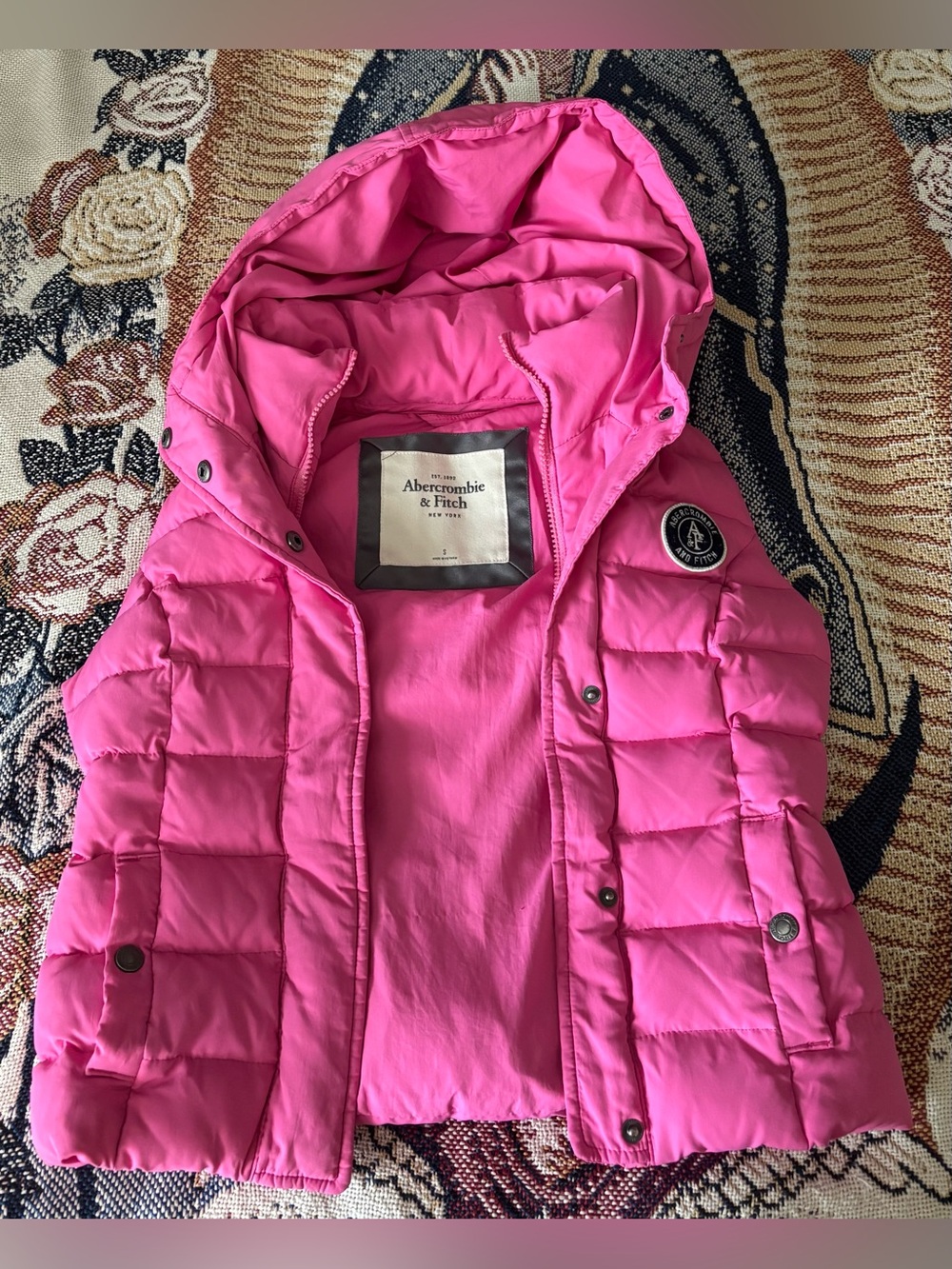 Abercrombie & Fitch Girl’s Pink Puffer Jacket with Hood